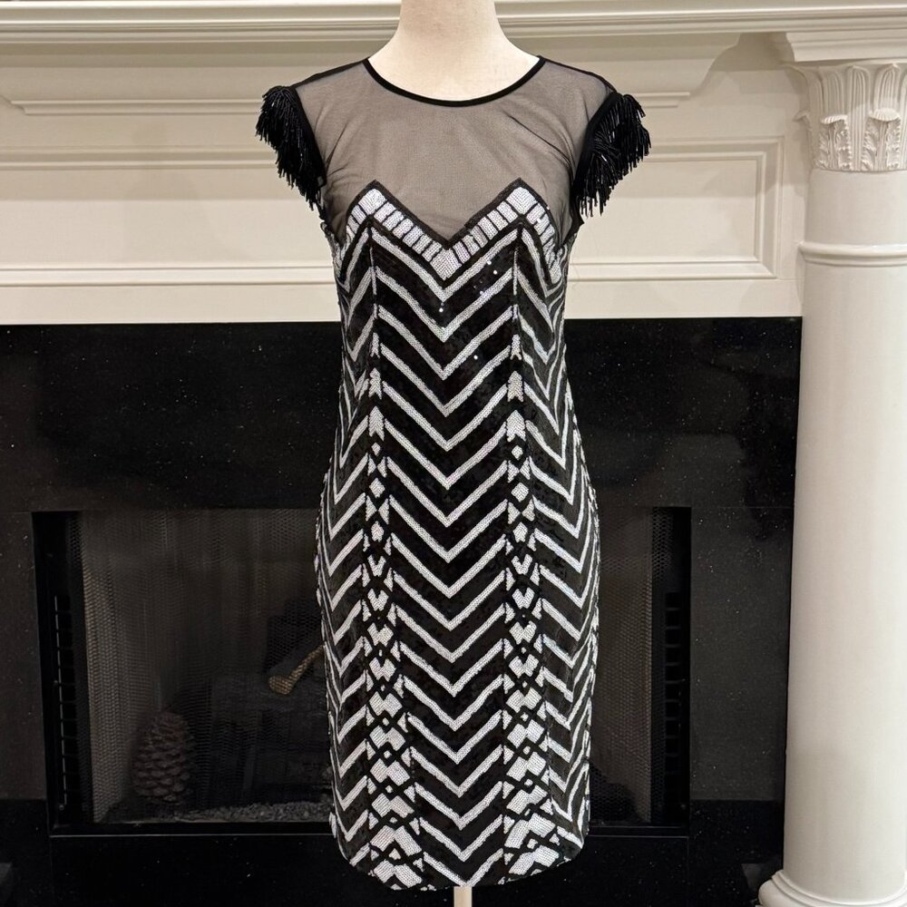 GUESS Black & Silver Sequin Fringe Sleeve Dress – Women’s Small